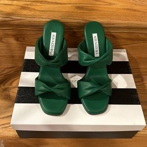 Aquazurra twist sandal size 38.5